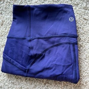Lululemon leggings 🍋